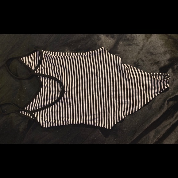 Striped bodysuit - Picture 3 of 4